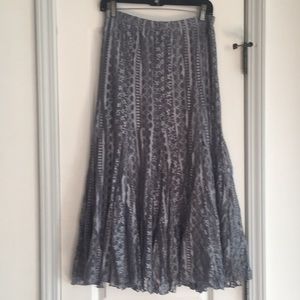 Karen Kane lace skirt